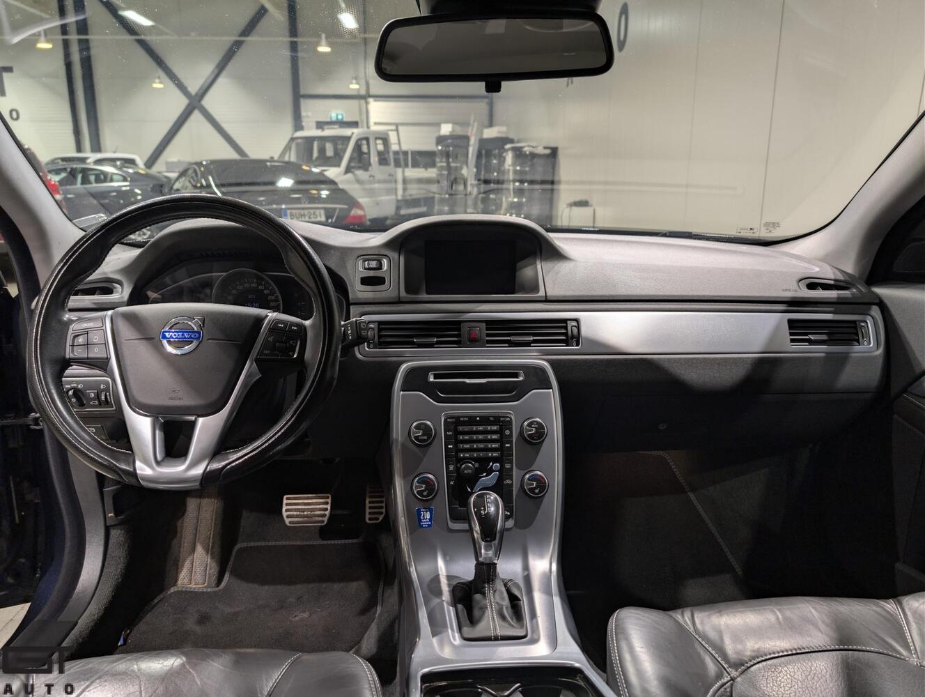Volvo V70 vaihtoauto