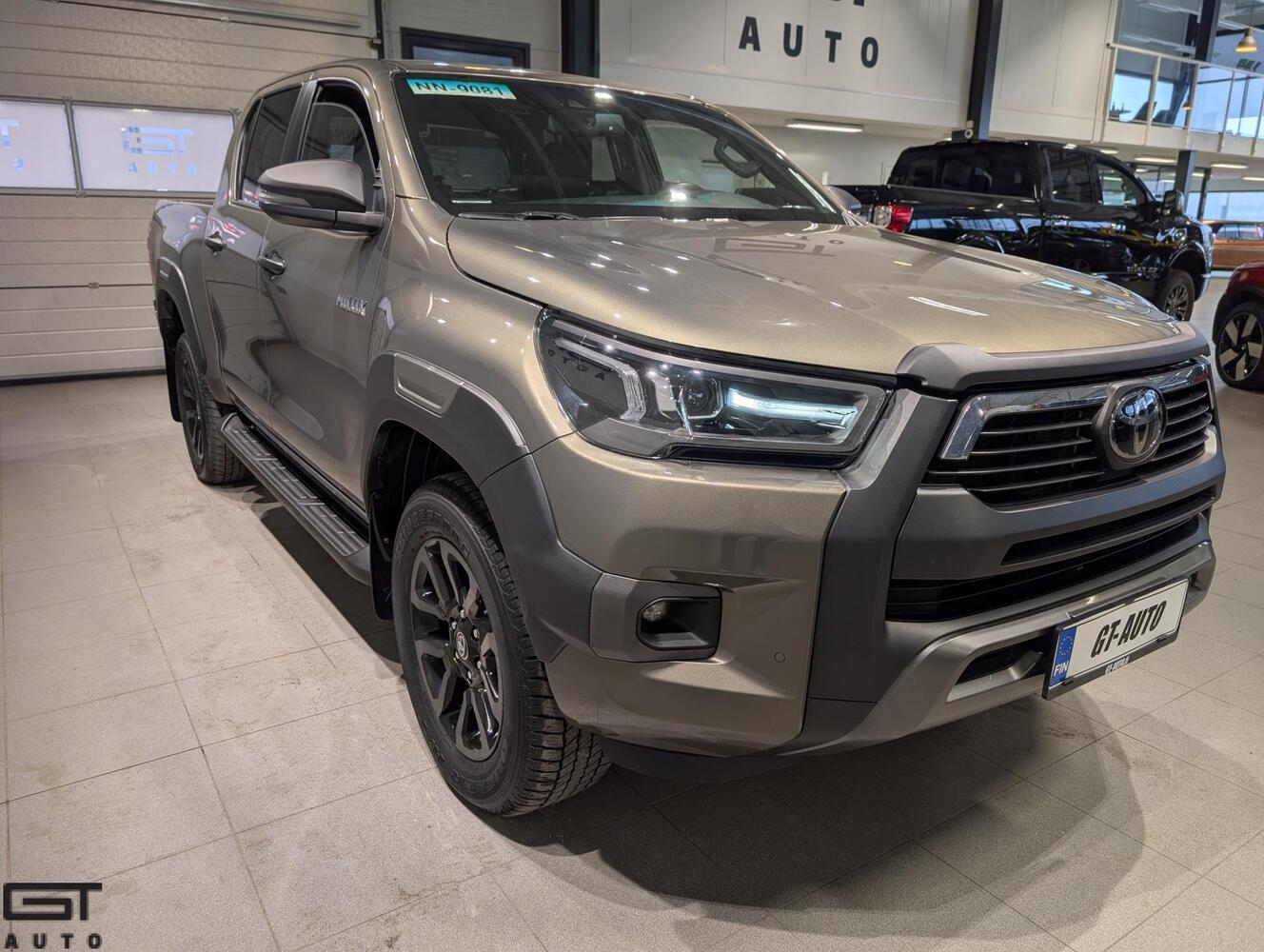 Toyota Hilux vaihtoauto