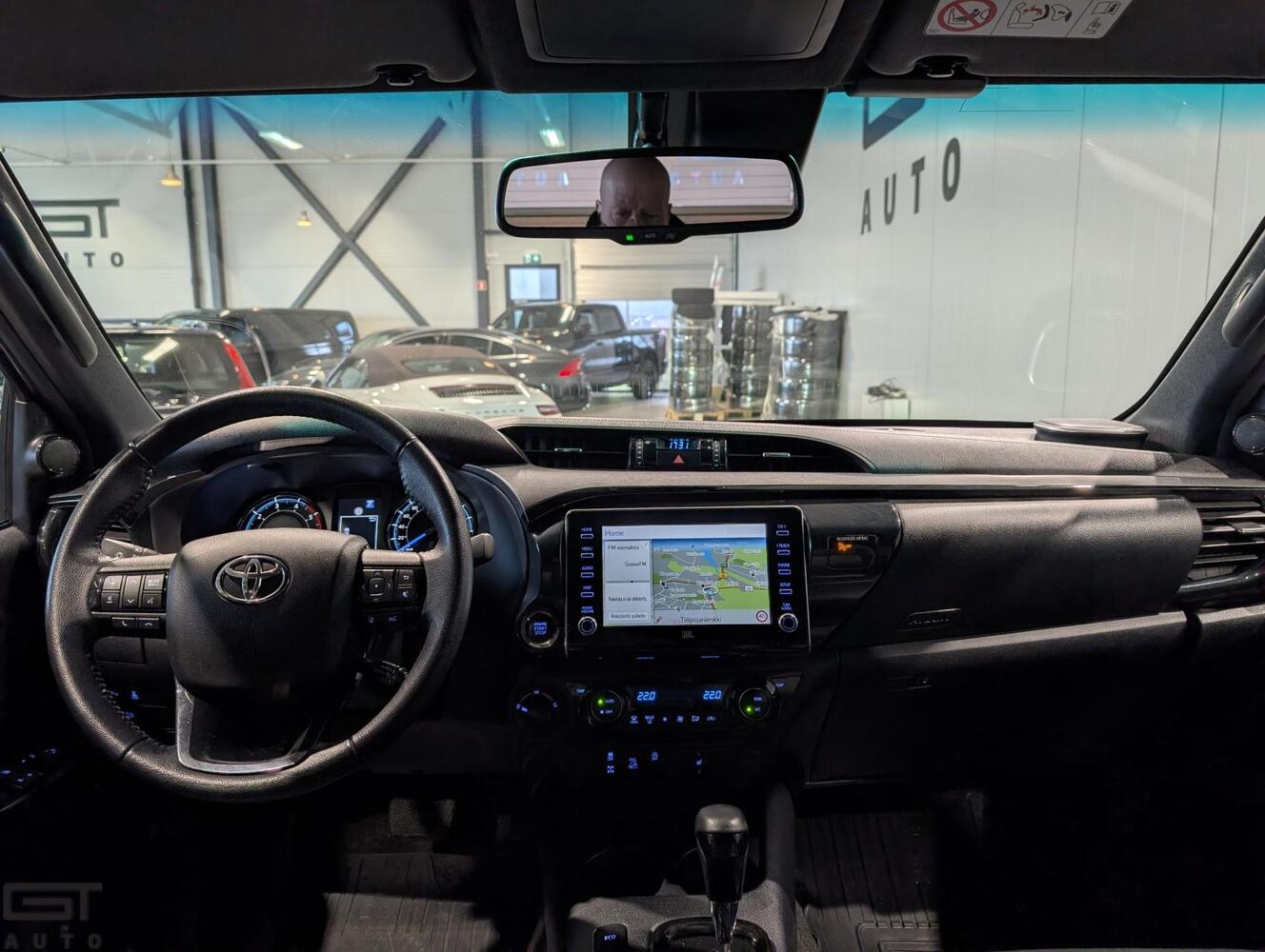 Toyota Hilux vaihtoauto