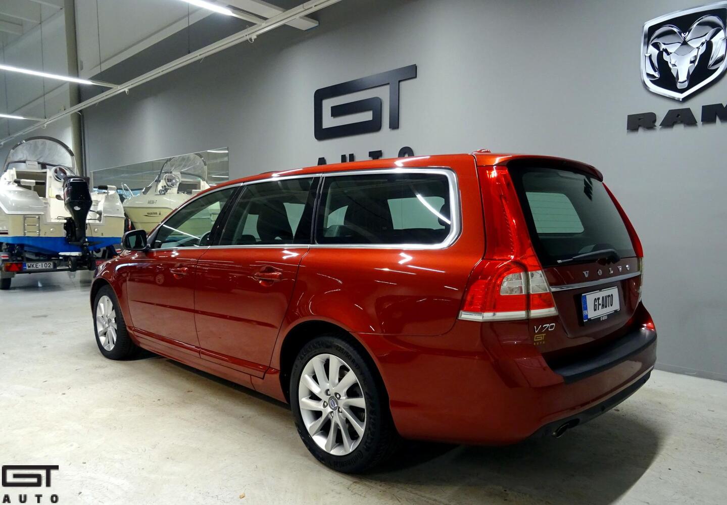 Volvo V70 vaihtoauto