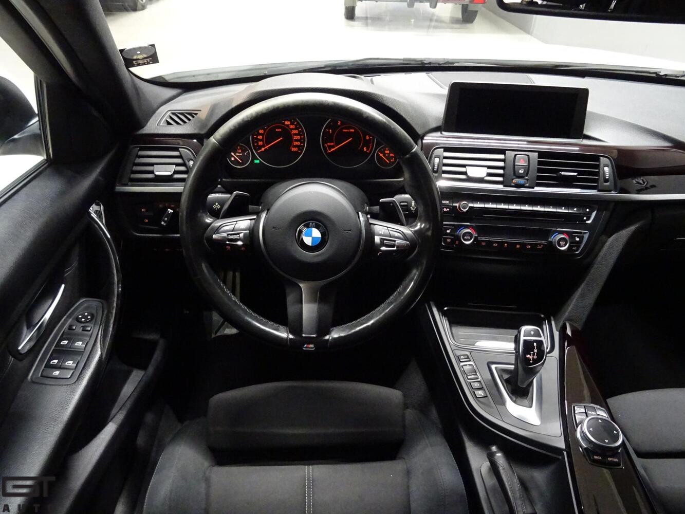 BMW 330 vaihtoauto