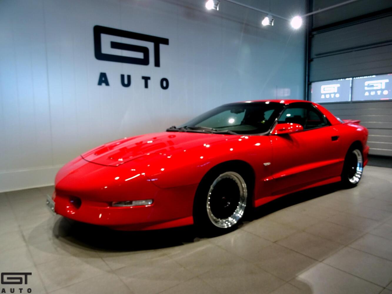 Pontiac Firebird vaihtoauto