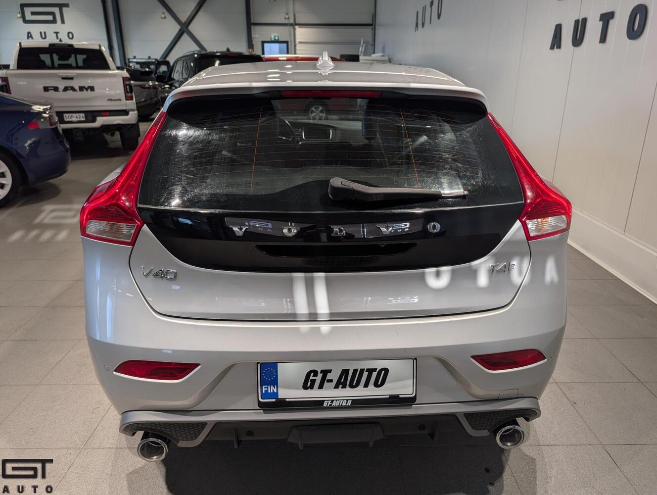 Volvo V40 vaihtoauto