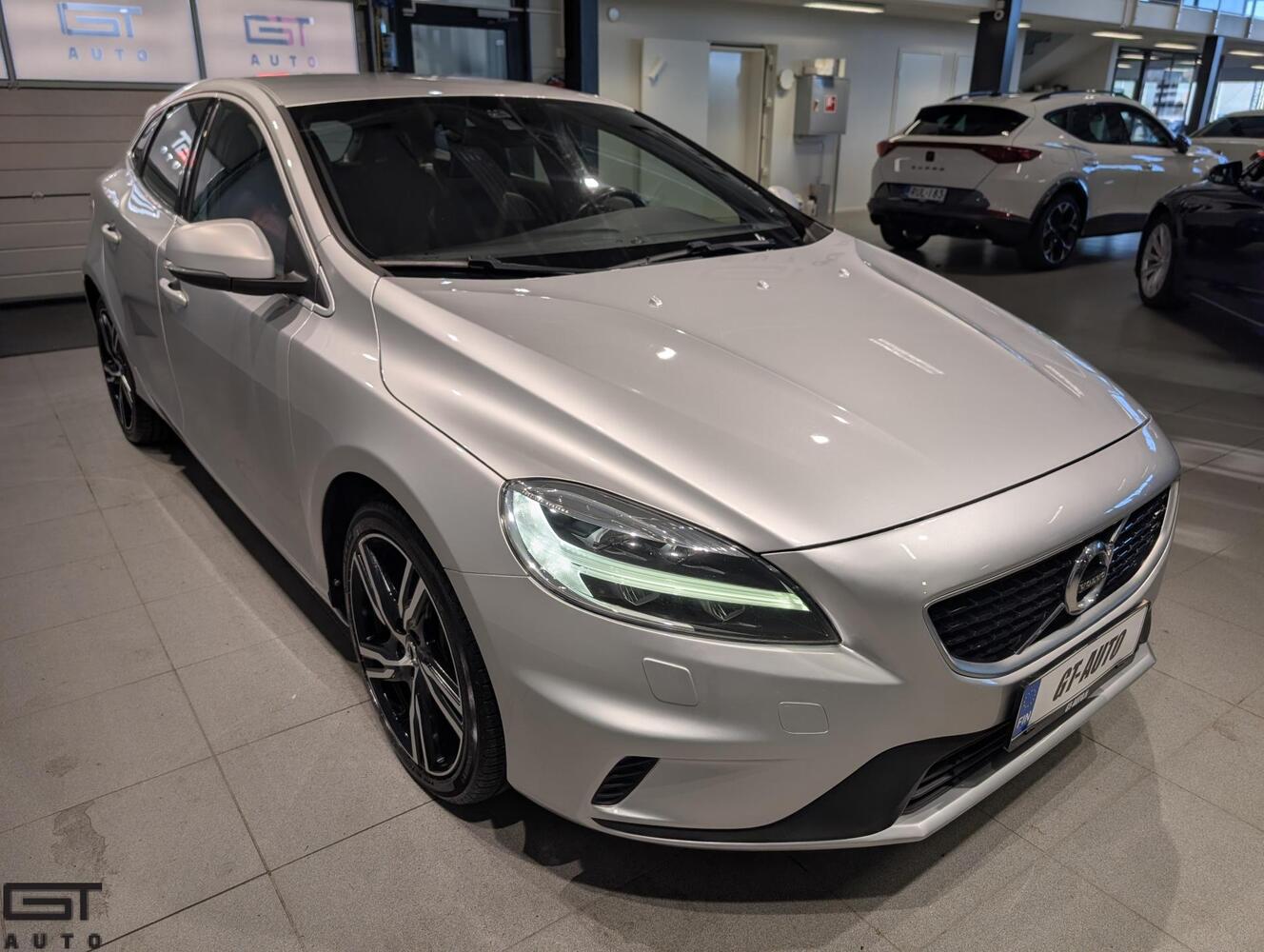 Volvo V40 vaihtoauto
