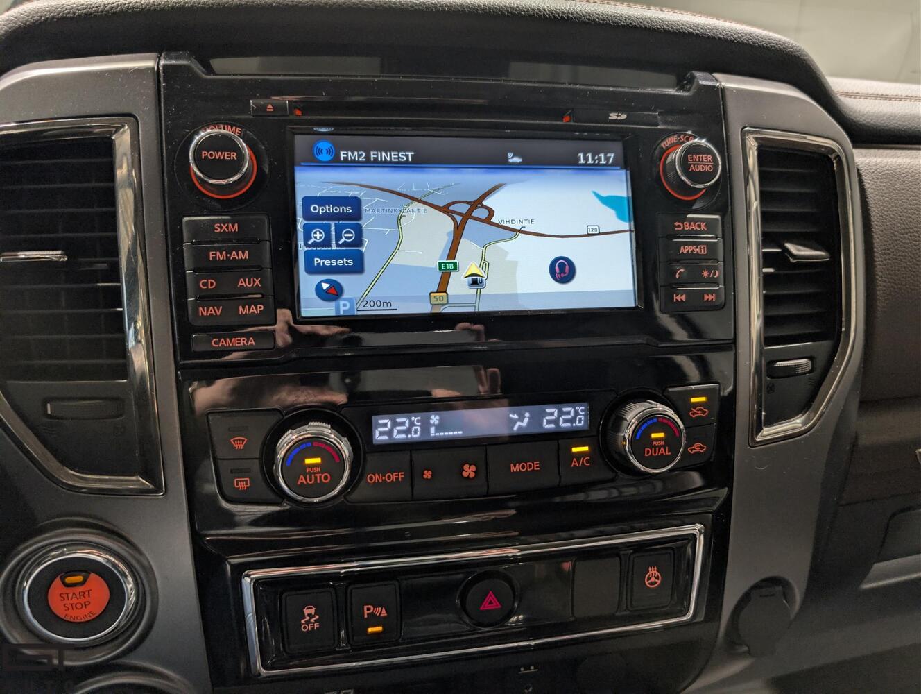 Nissan Titan vaihtoauto