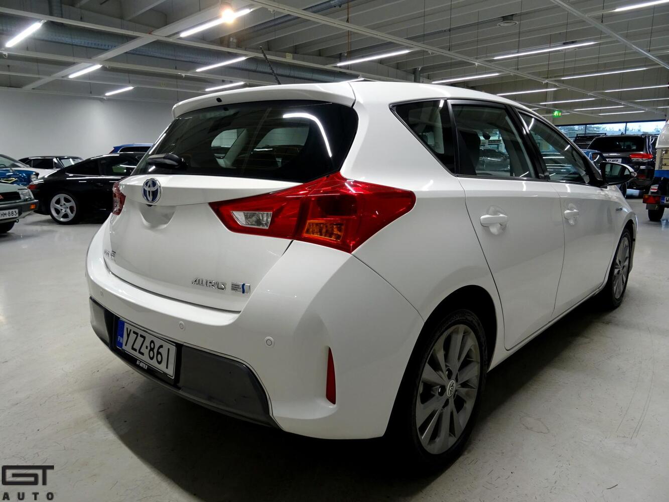 Toyota Auris vaihtoauto