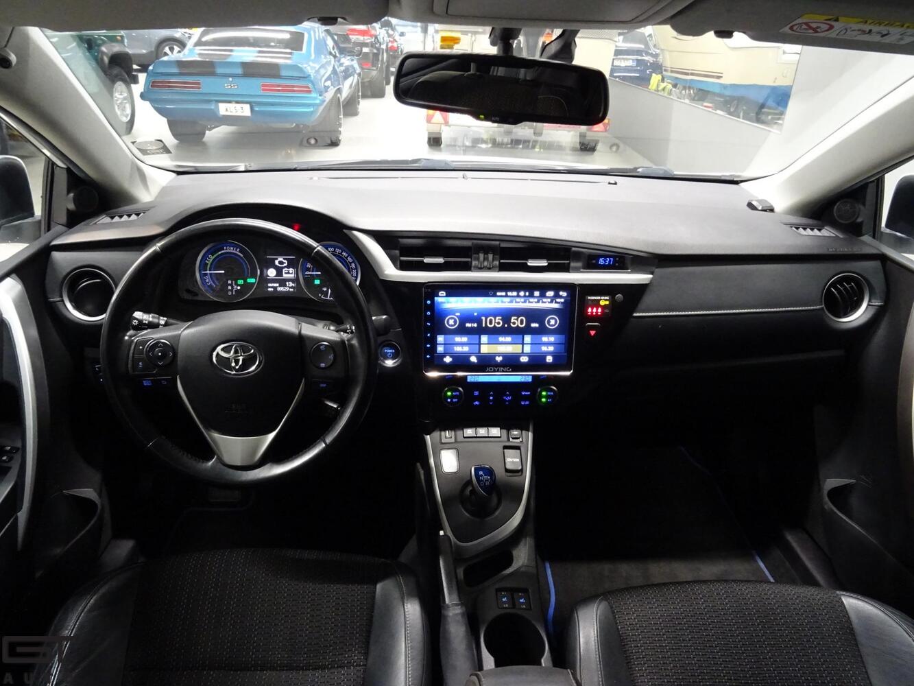 Toyota Auris vaihtoauto