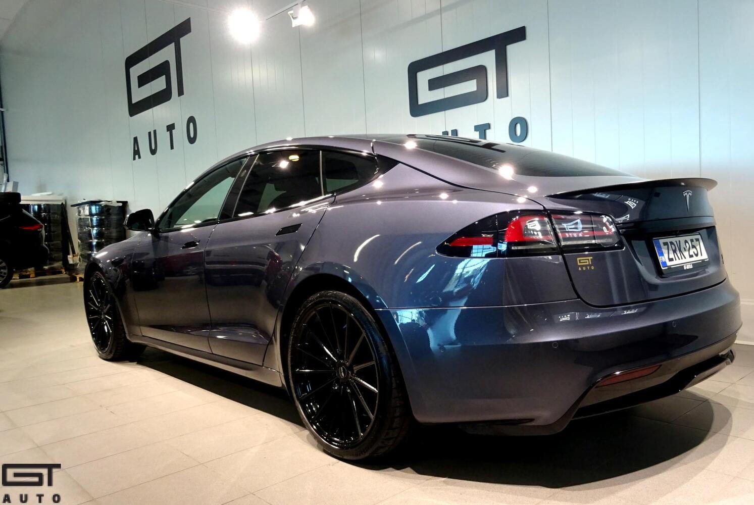 Tesla Model S vaihtoauto