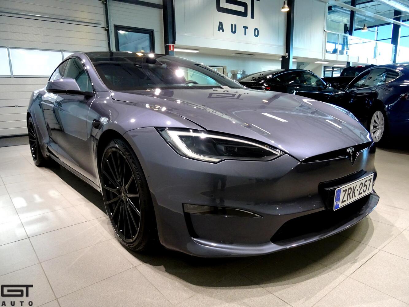 Tesla Model S vaihtoauto
