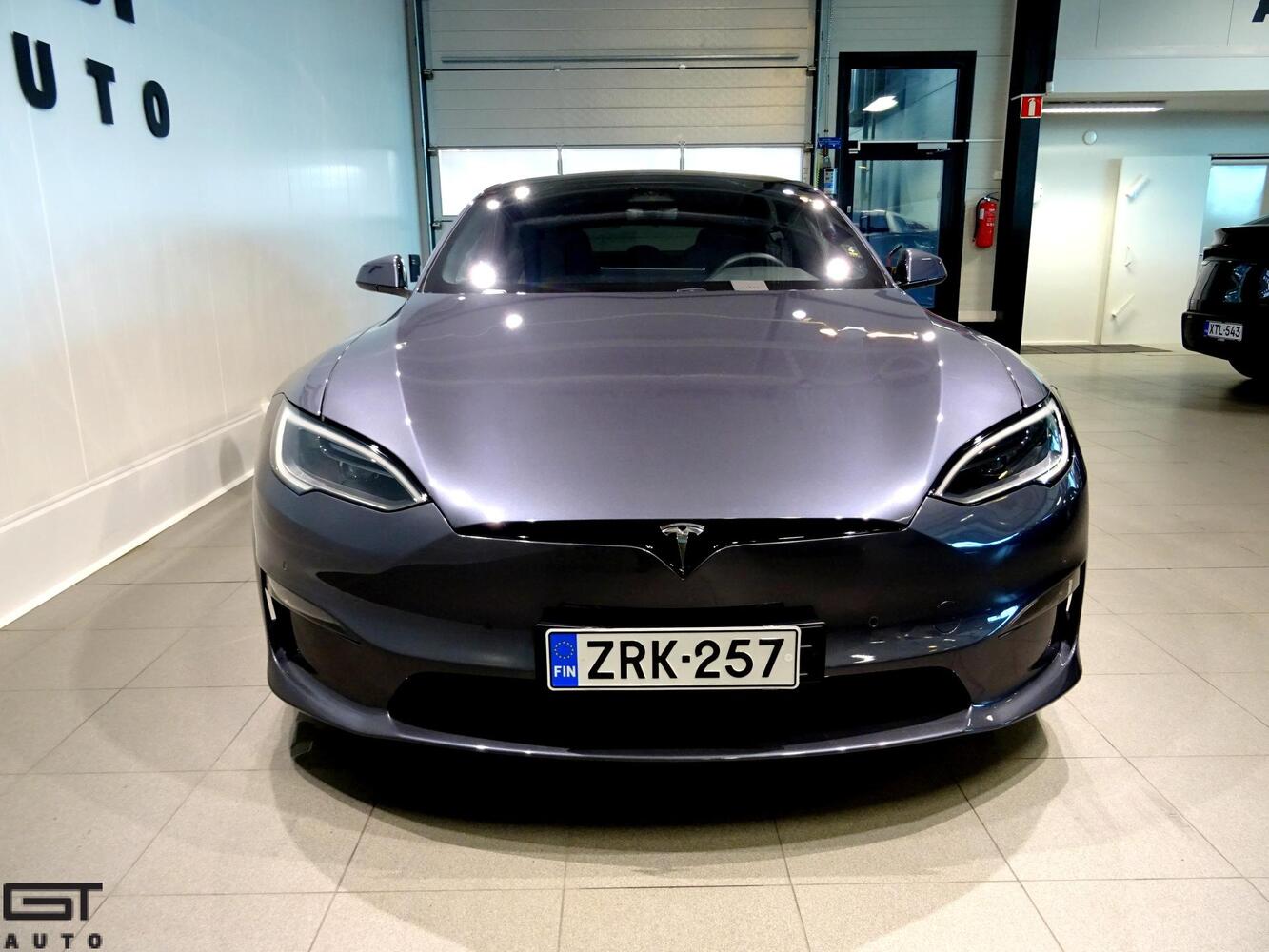 Tesla Model S vaihtoauto