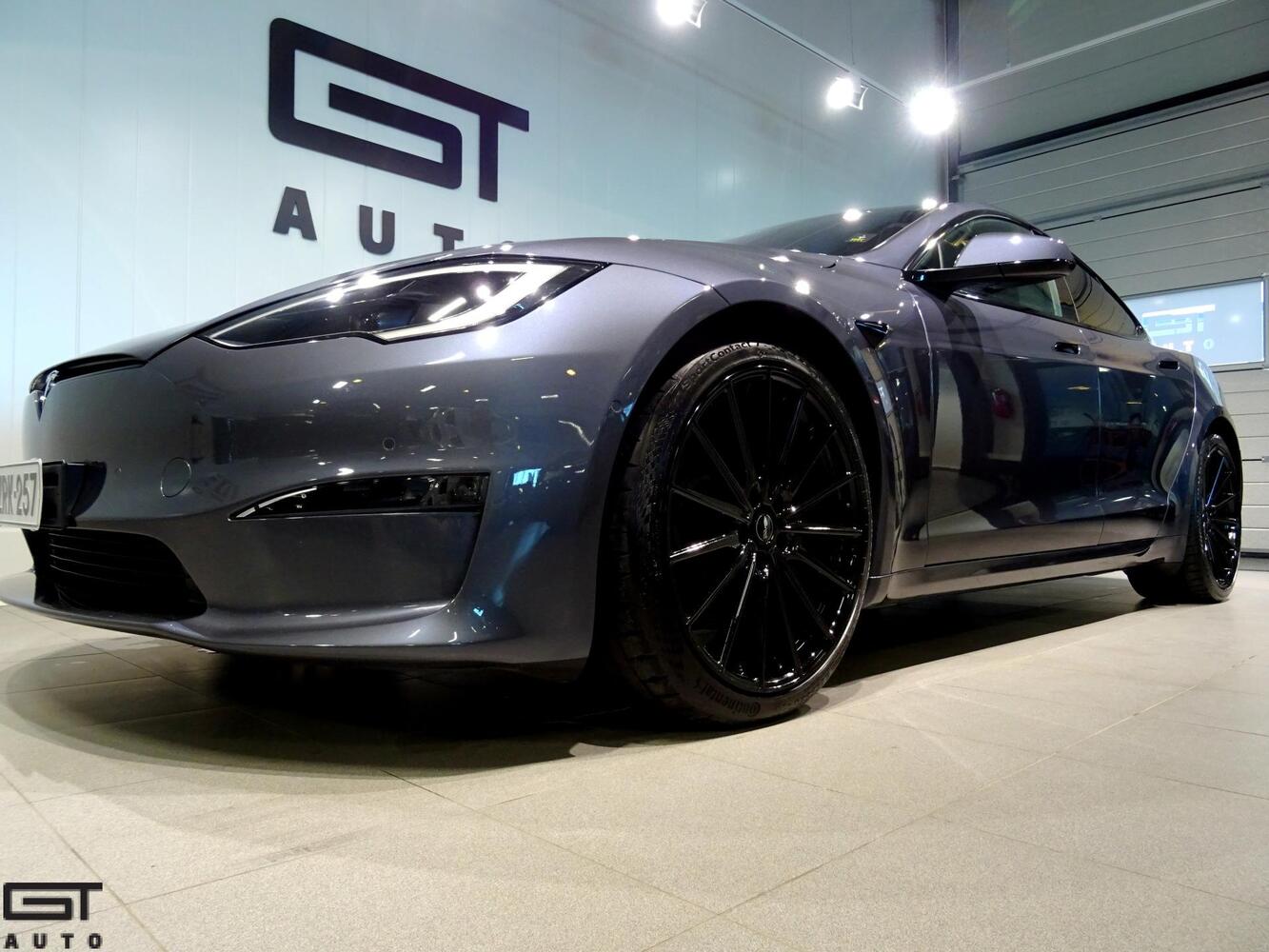 Tesla Model S vaihtoauto