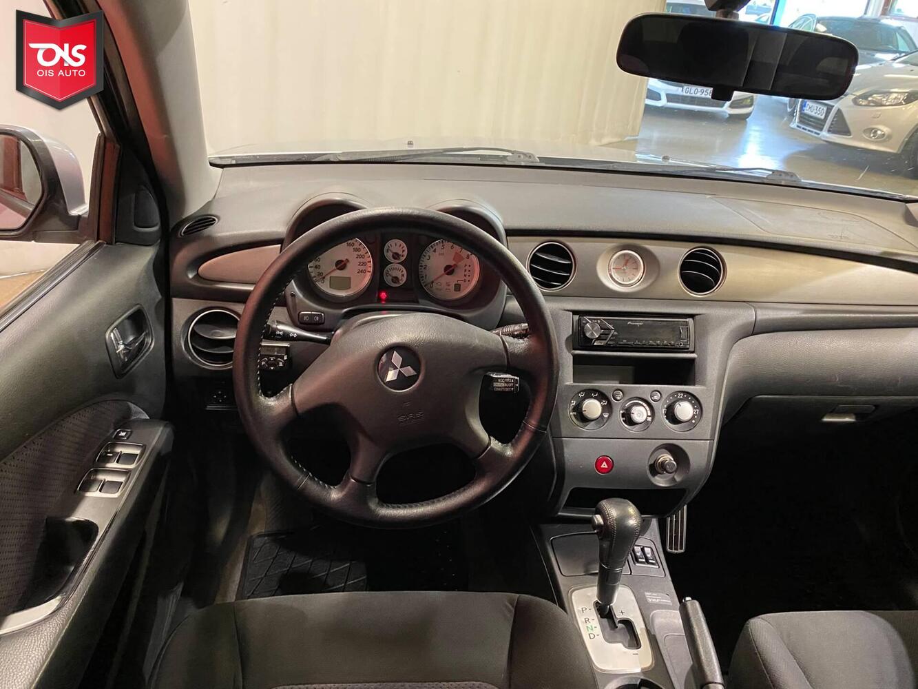 Mitsubishi Outlander vaihtoauto