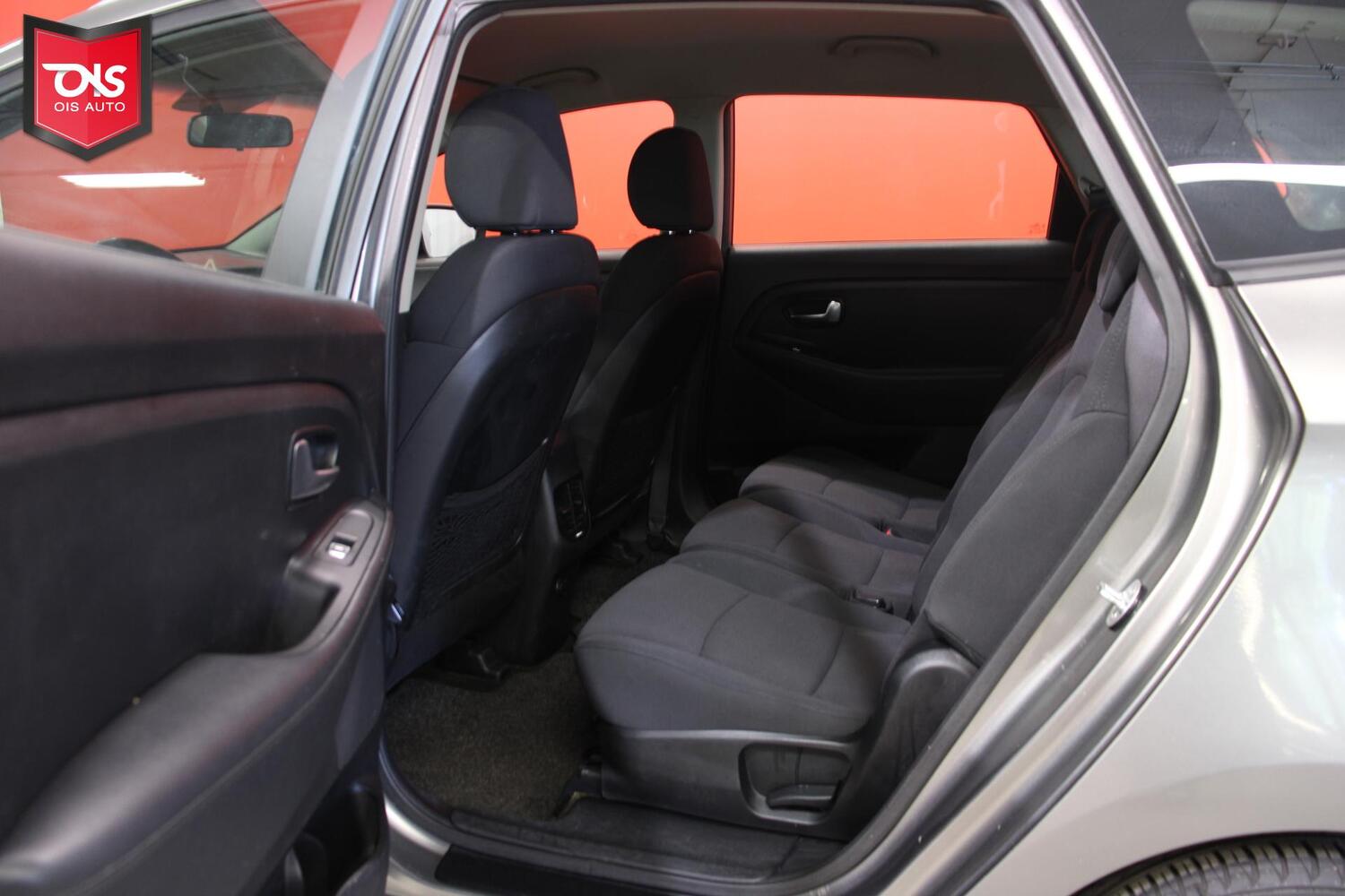 Kia Carens vaihtoauto