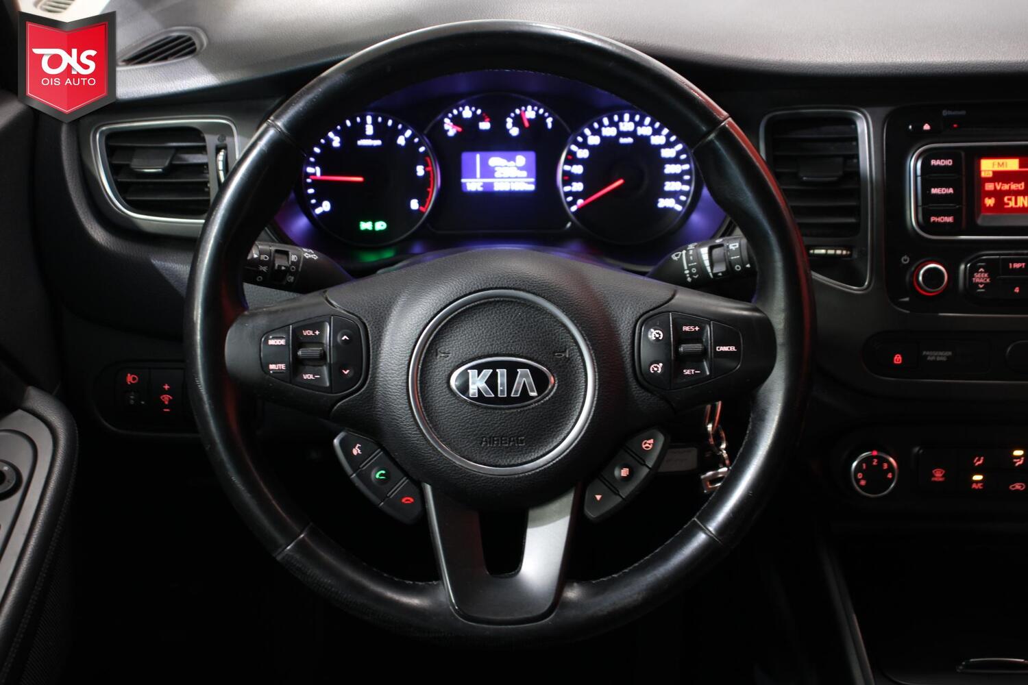 Kia Carens vaihtoauto