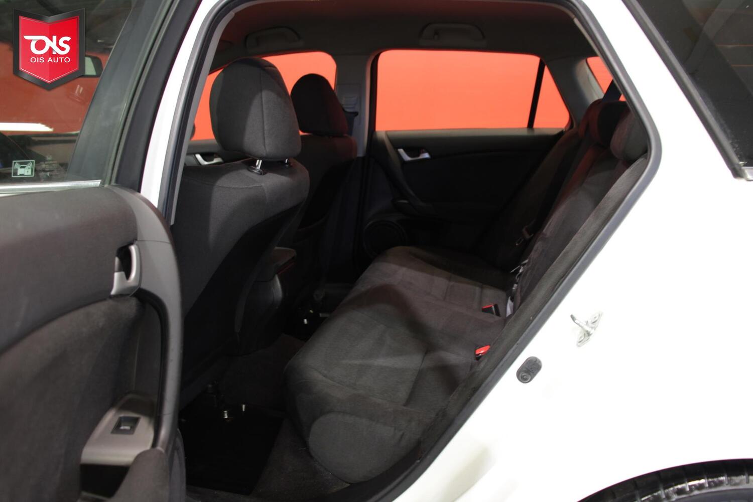 Honda Accord vaihtoauto