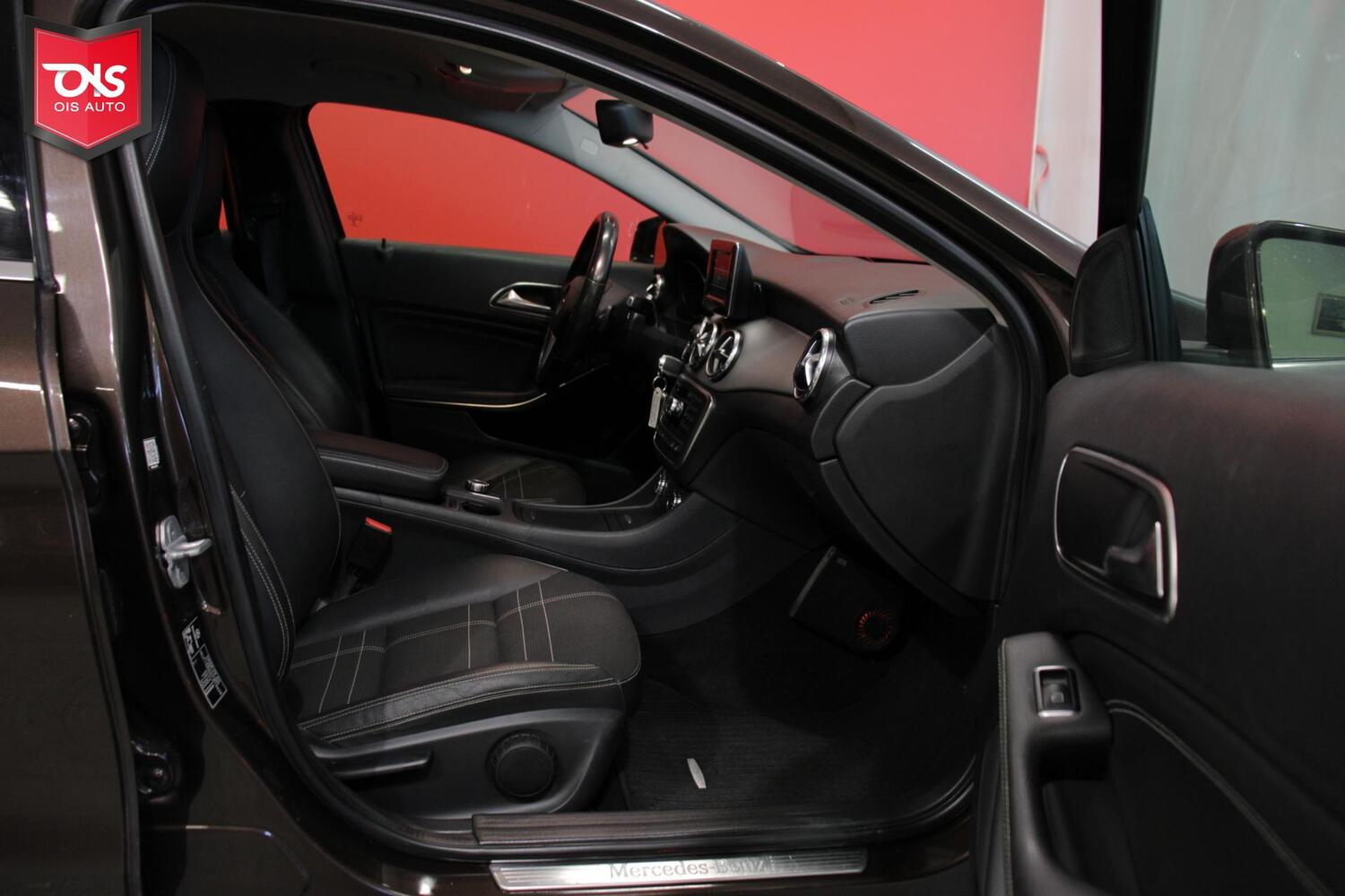 Mercedes-Benz GLA vaihtoauto