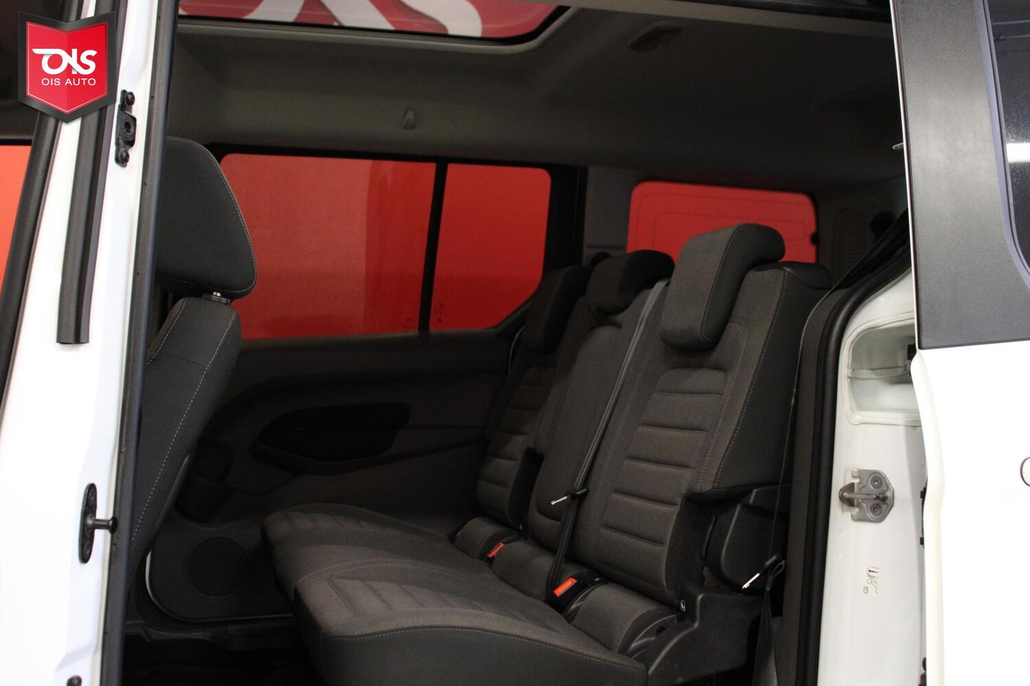 Ford Grand Tourneo Connect vaihtoauto