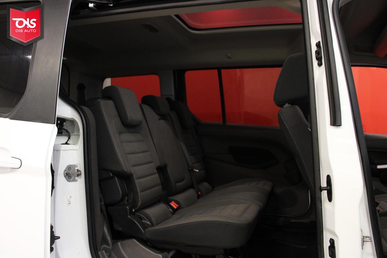 Ford Grand Tourneo Connect vaihtoauto