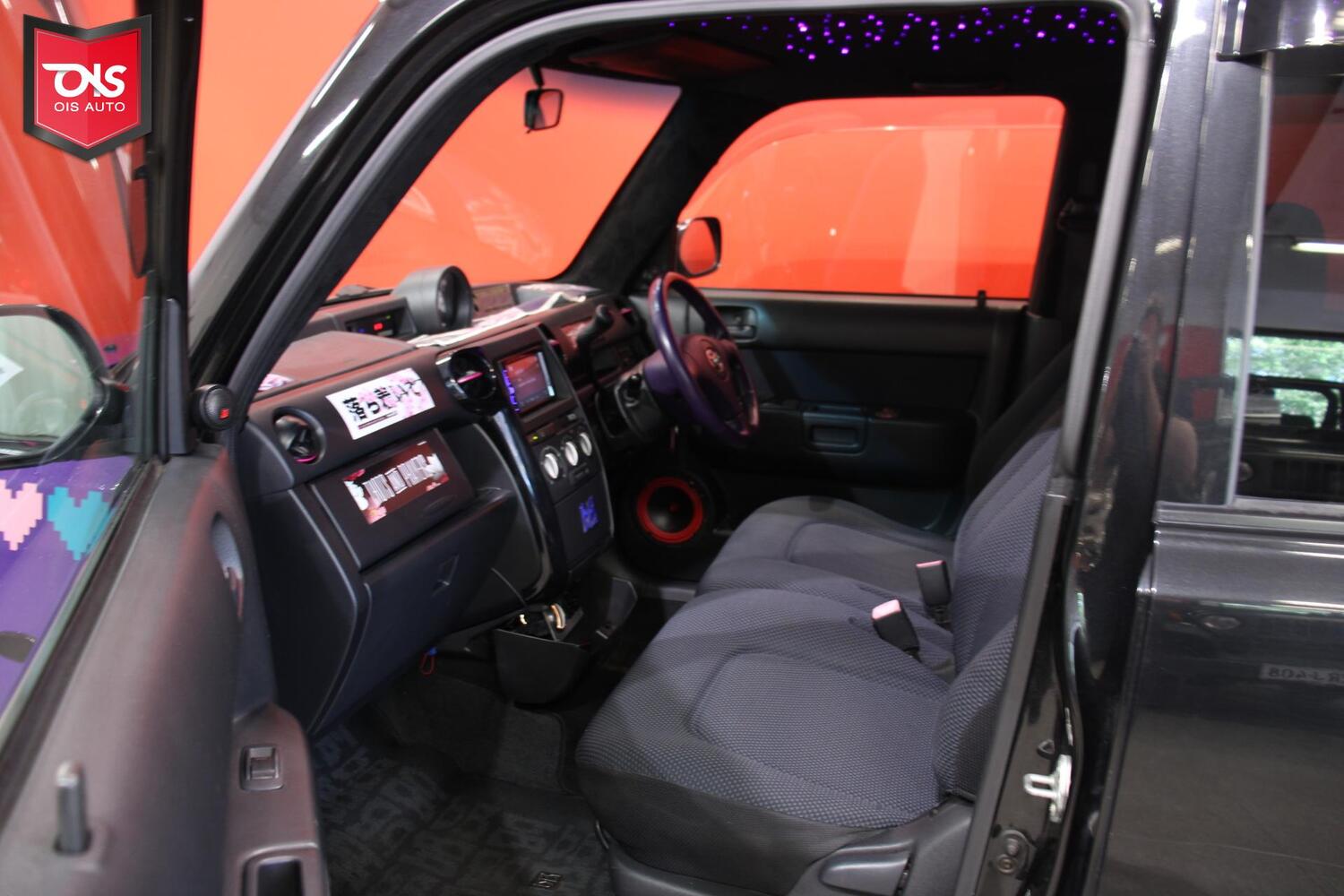 Toyota BB vaihtoauto
