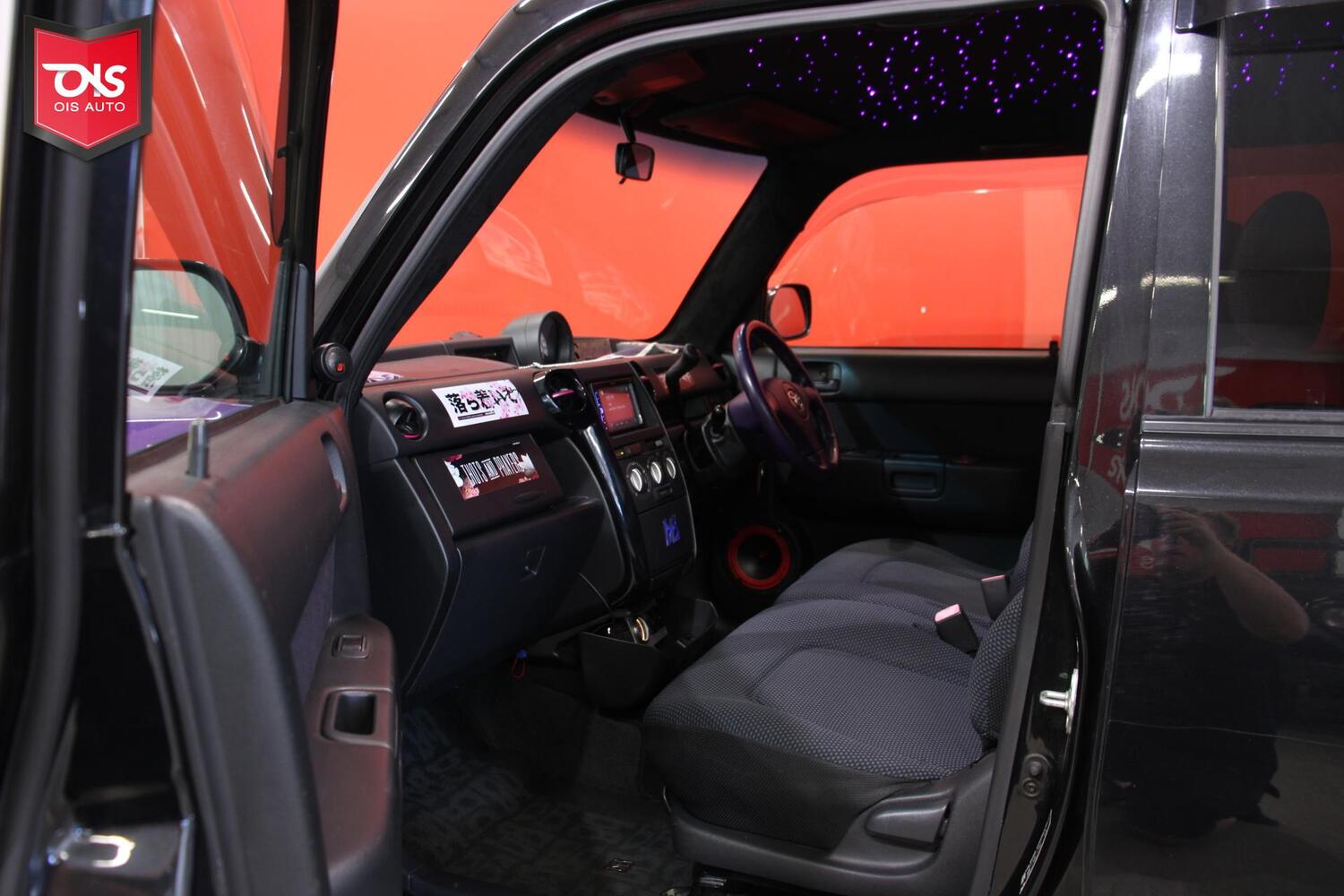 Toyota BB vaihtoauto