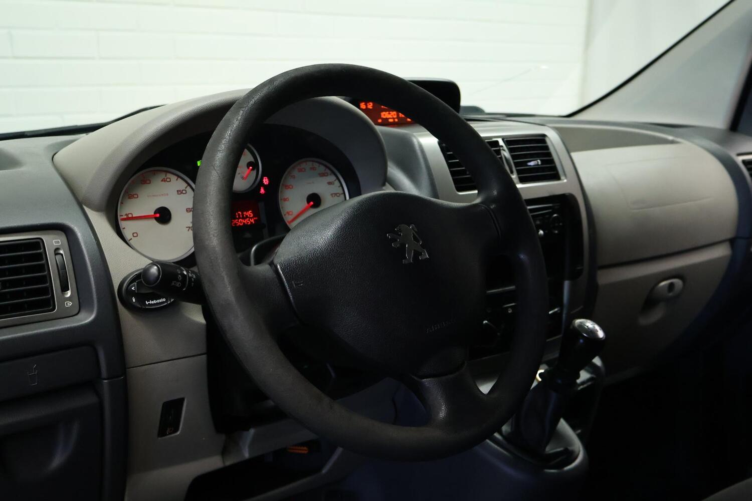 Peugeot Expert vaihtoauto