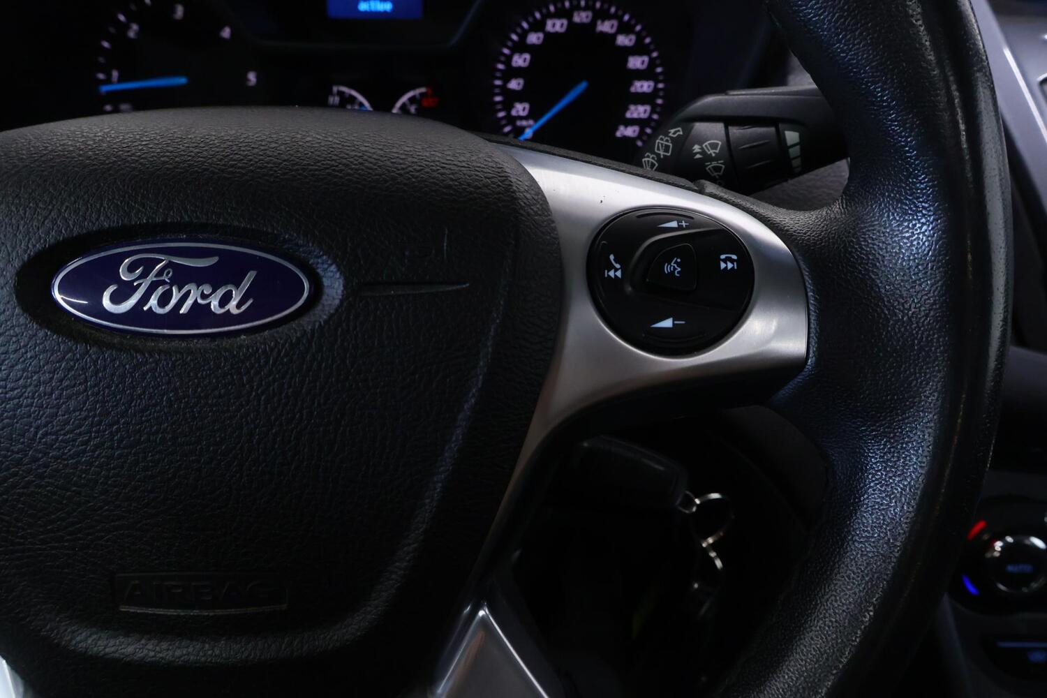 Ford Grand Tourneo Connect vaihtoauto