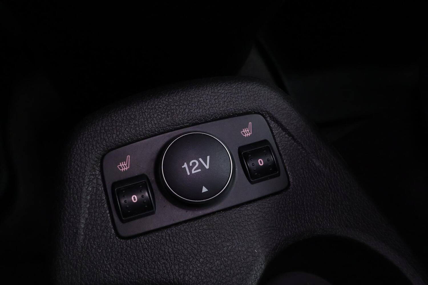 Ford Grand Tourneo Connect vaihtoauto