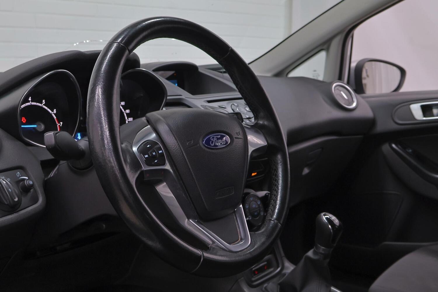 Ford Fiesta vaihtoauto