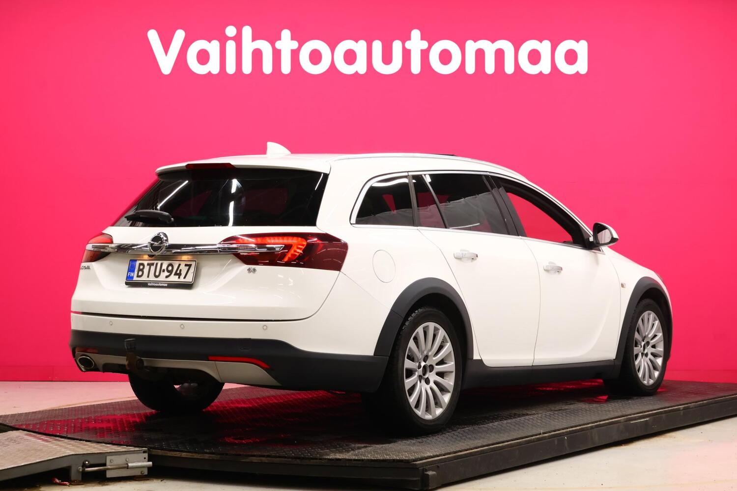 Opel Insignia vaihtoauto