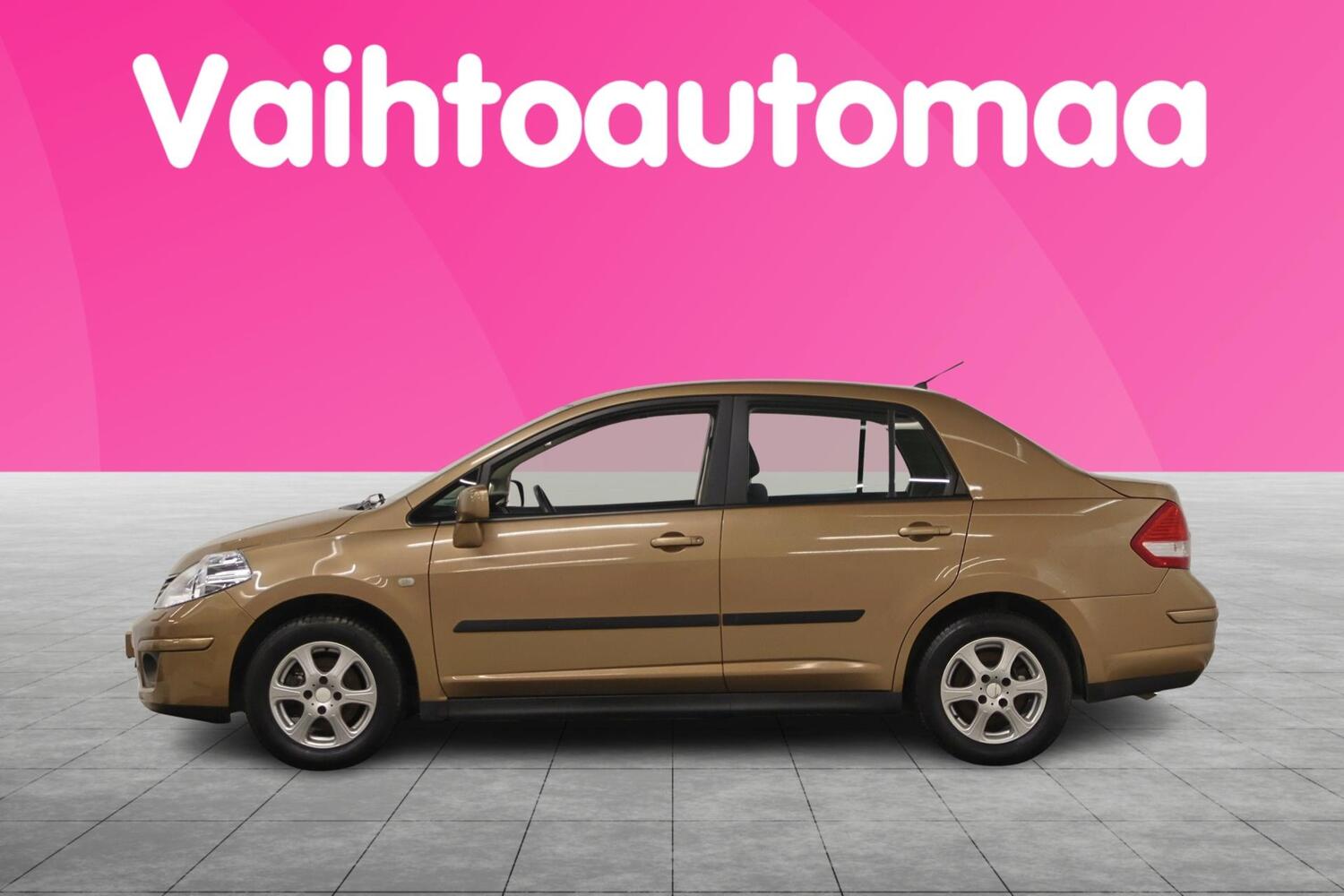 Nissan Tiida vaihtoauto