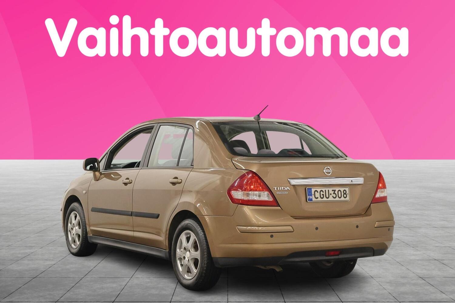 Nissan Tiida vaihtoauto
