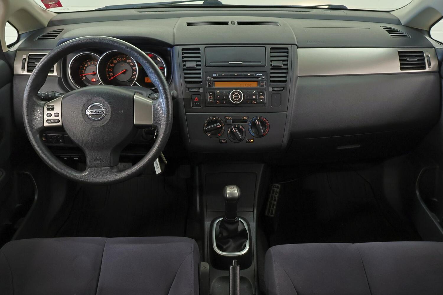 Nissan Tiida vaihtoauto