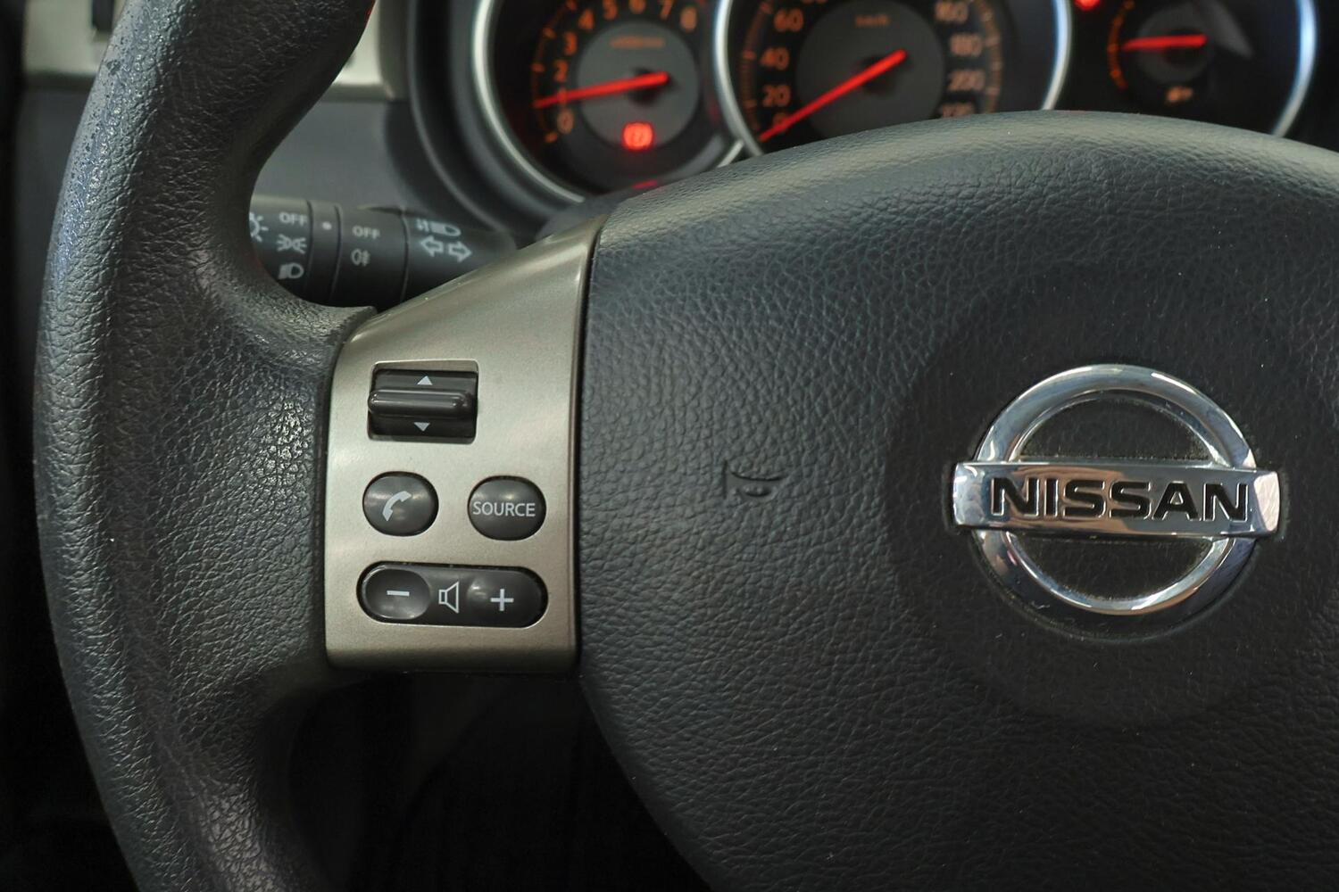 Nissan Tiida vaihtoauto