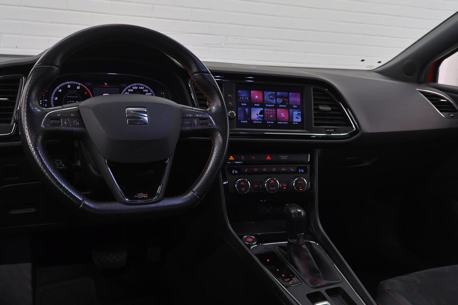 SEAT Leon ST vaihtoauto