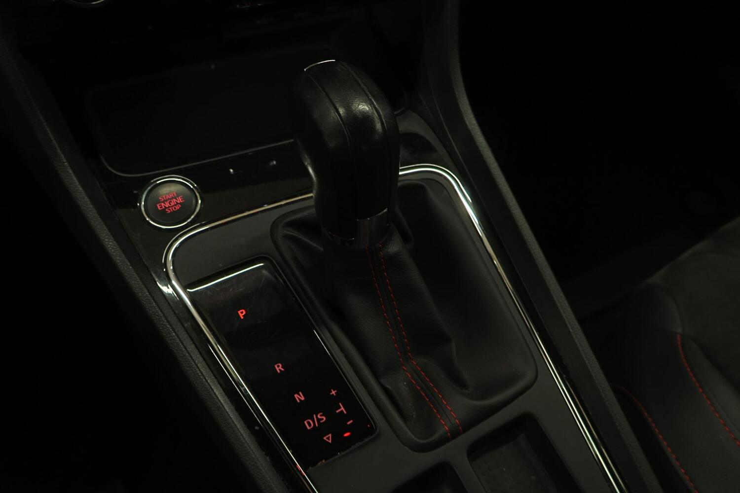 SEAT Leon ST vaihtoauto