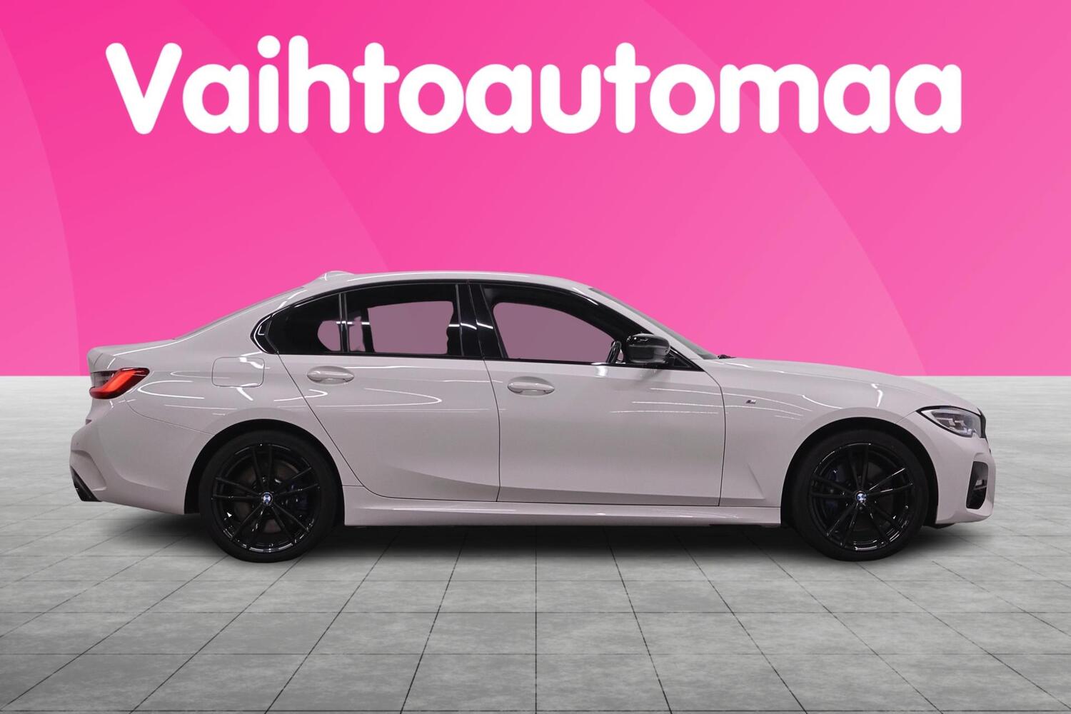 BMW 330 vaihtoauto