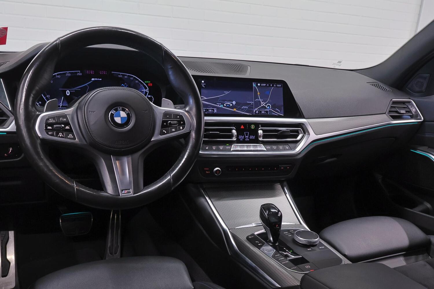 BMW 330 vaihtoauto