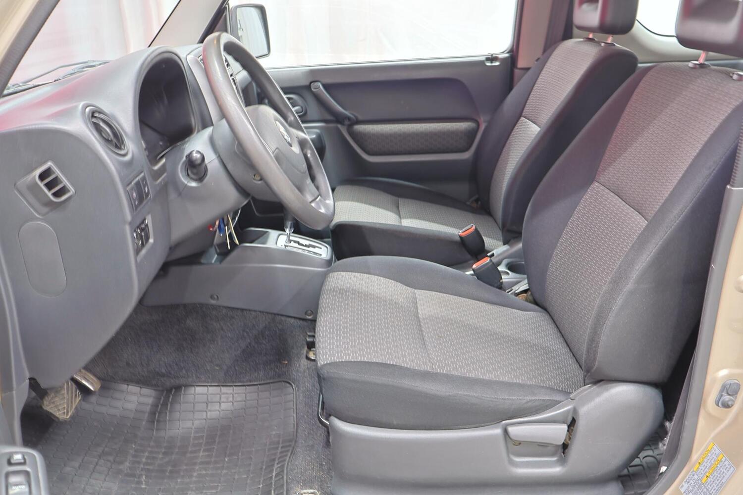 Suzuki Jimny vaihtoauto