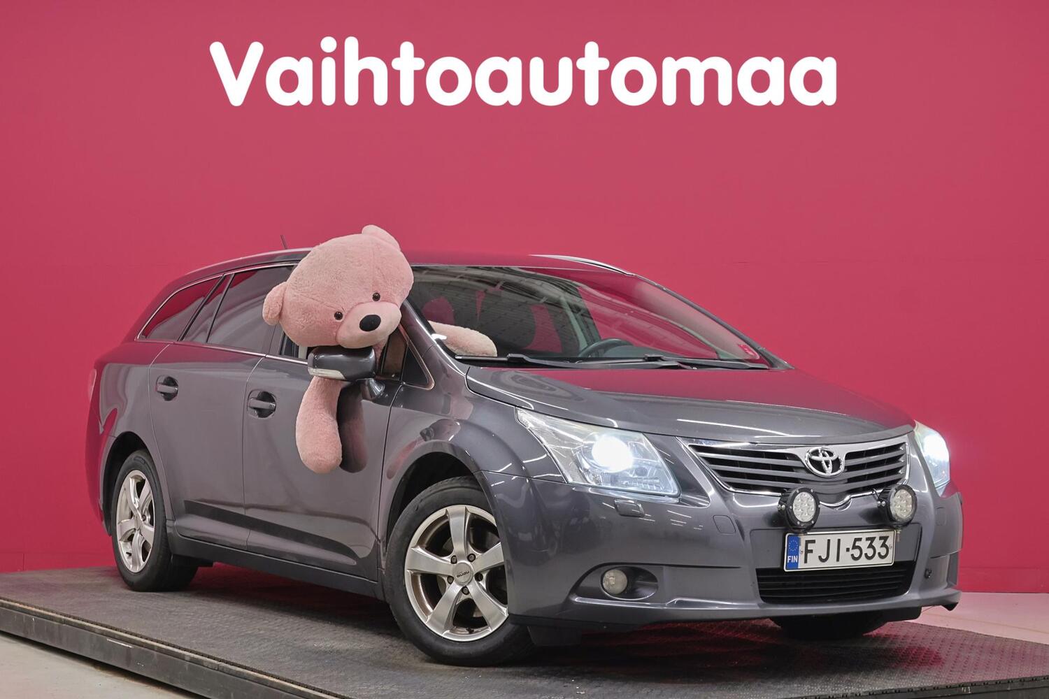 Toyota Avensis vaihtoauto