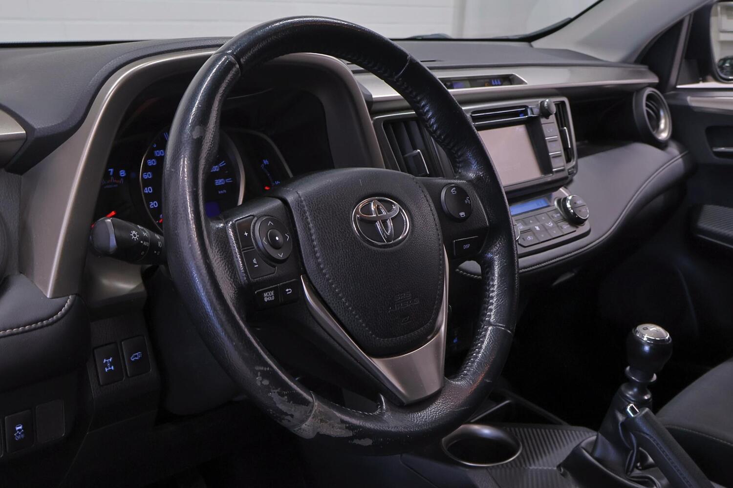 Toyota RAV4 vaihtoauto