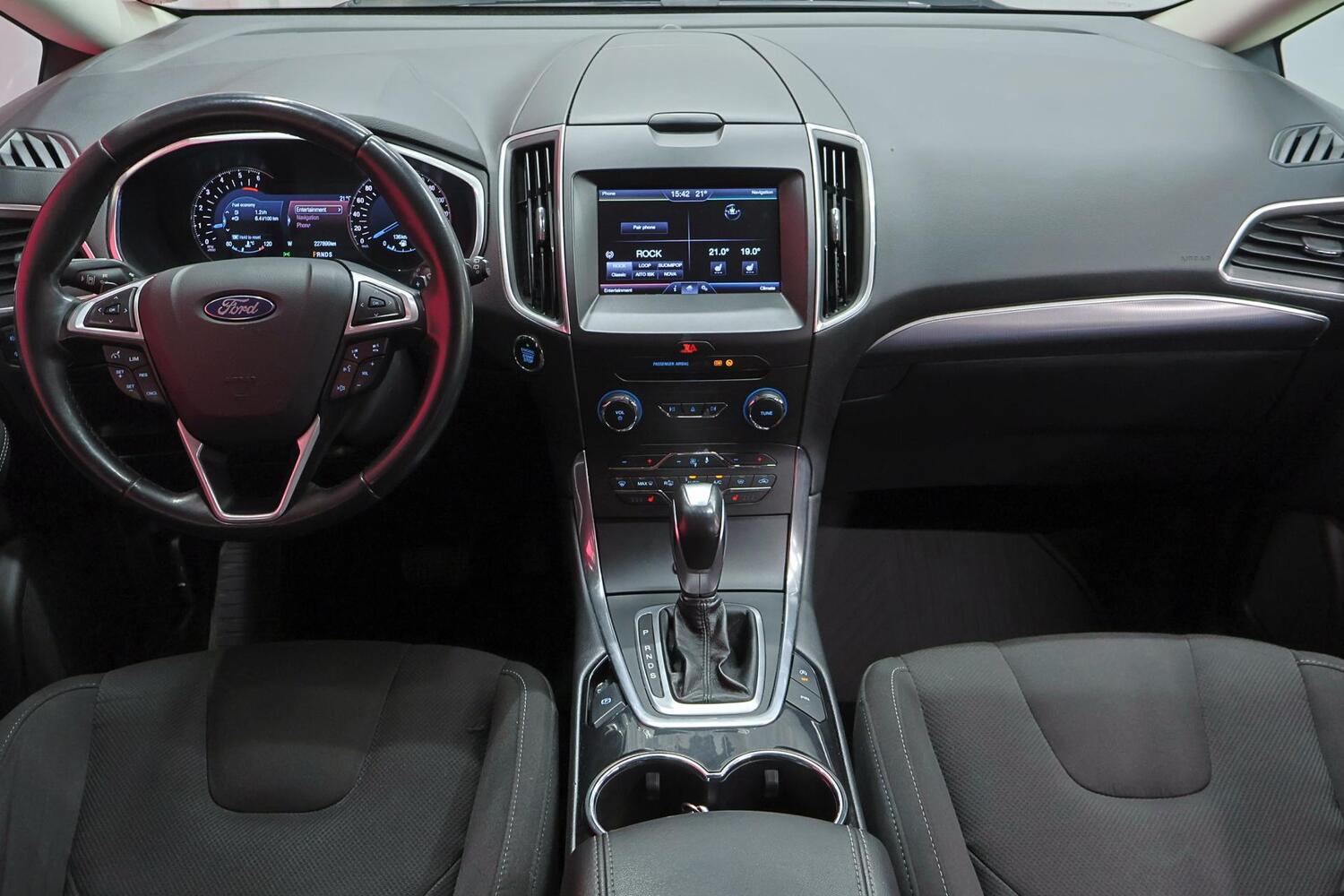 Ford S-MAX vaihtoauto
