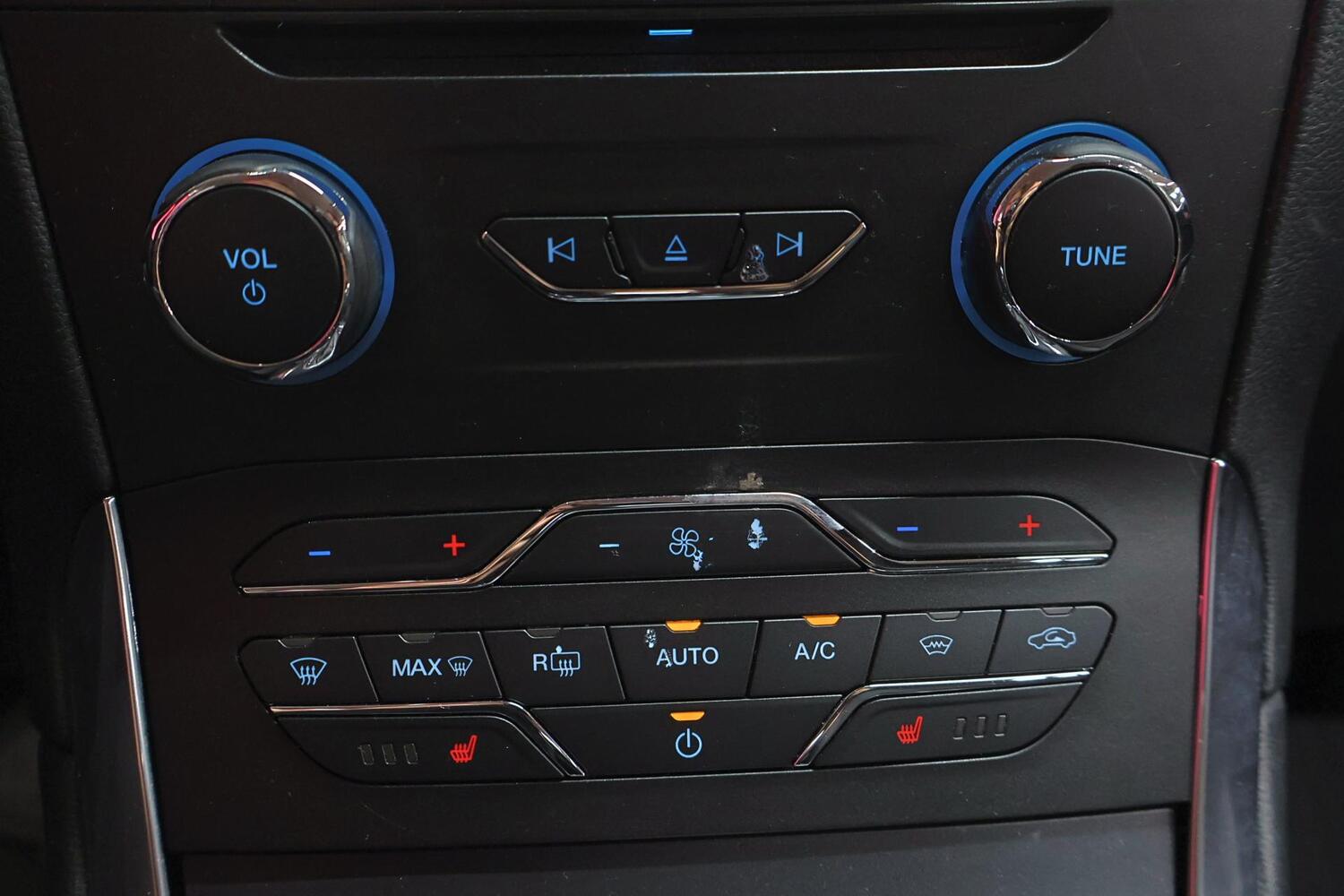Ford S-MAX vaihtoauto