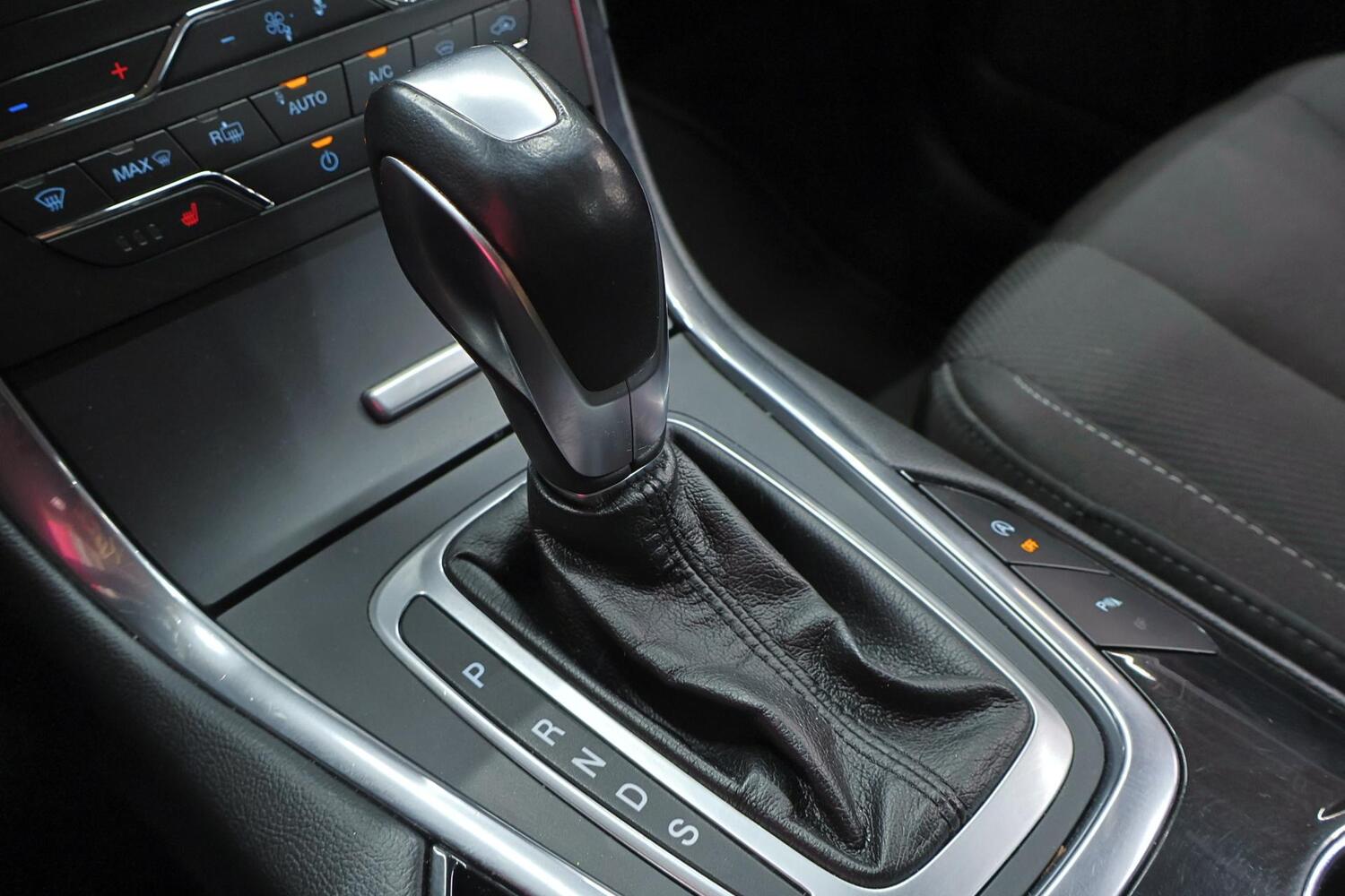 Ford S-MAX vaihtoauto