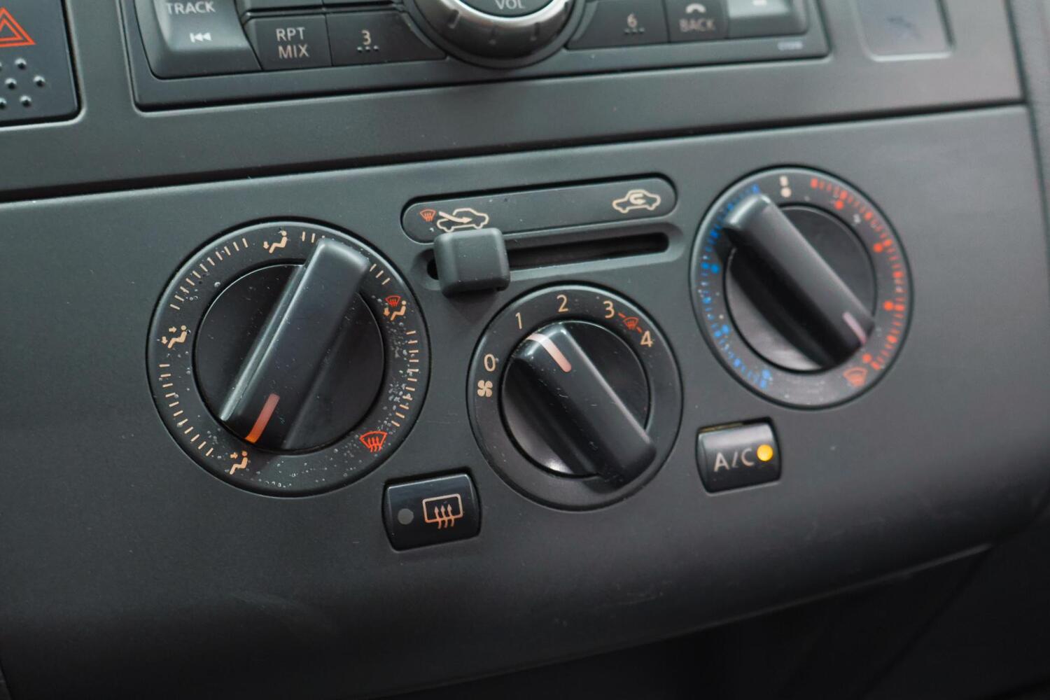 Nissan Tiida vaihtoauto
