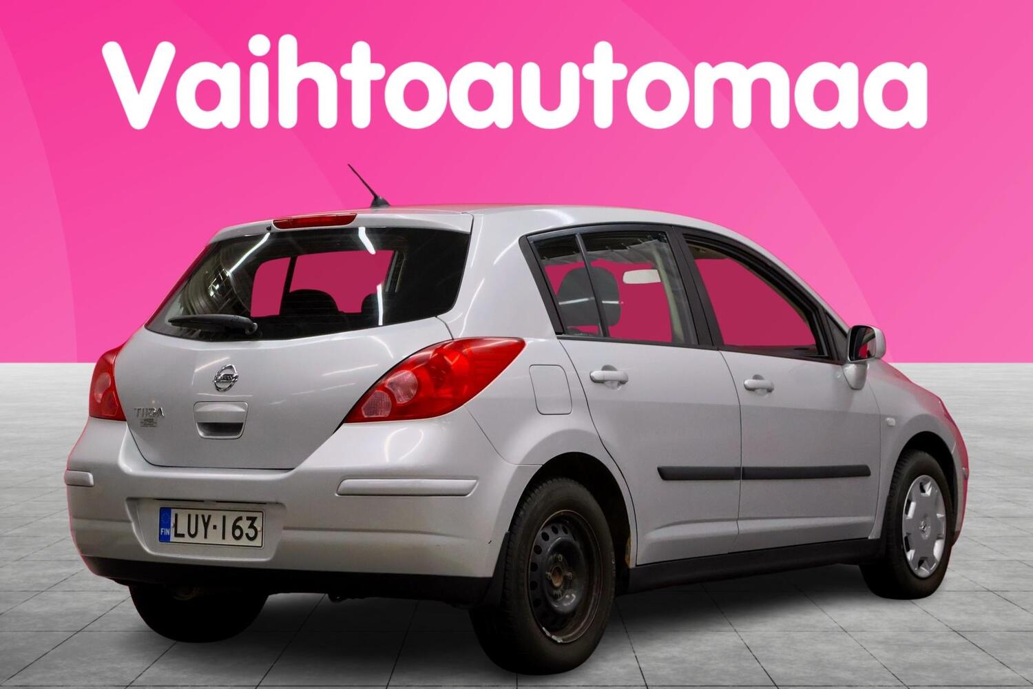 Nissan Tiida vaihtoauto