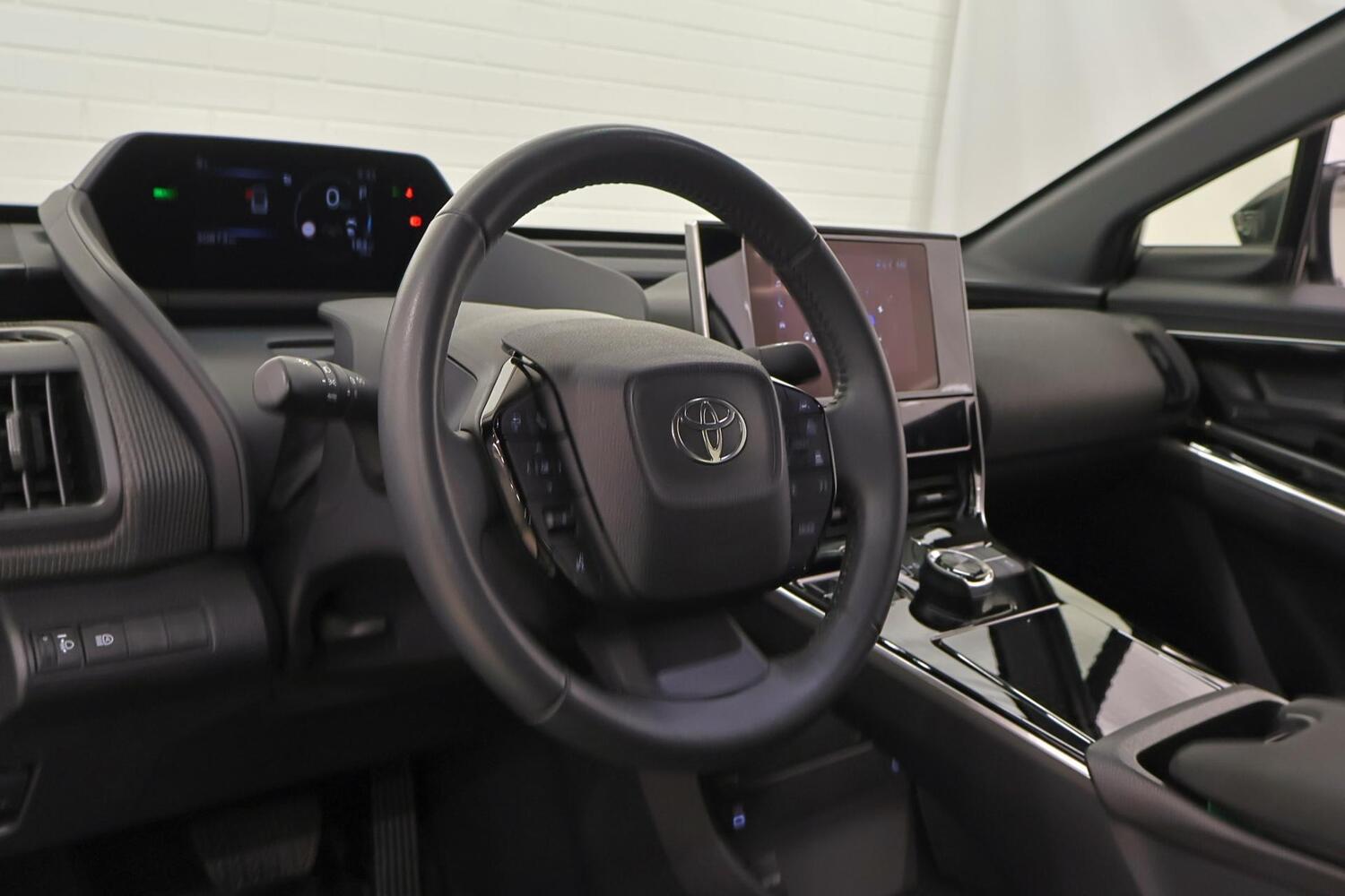Toyota bZ4X vaihtoauto