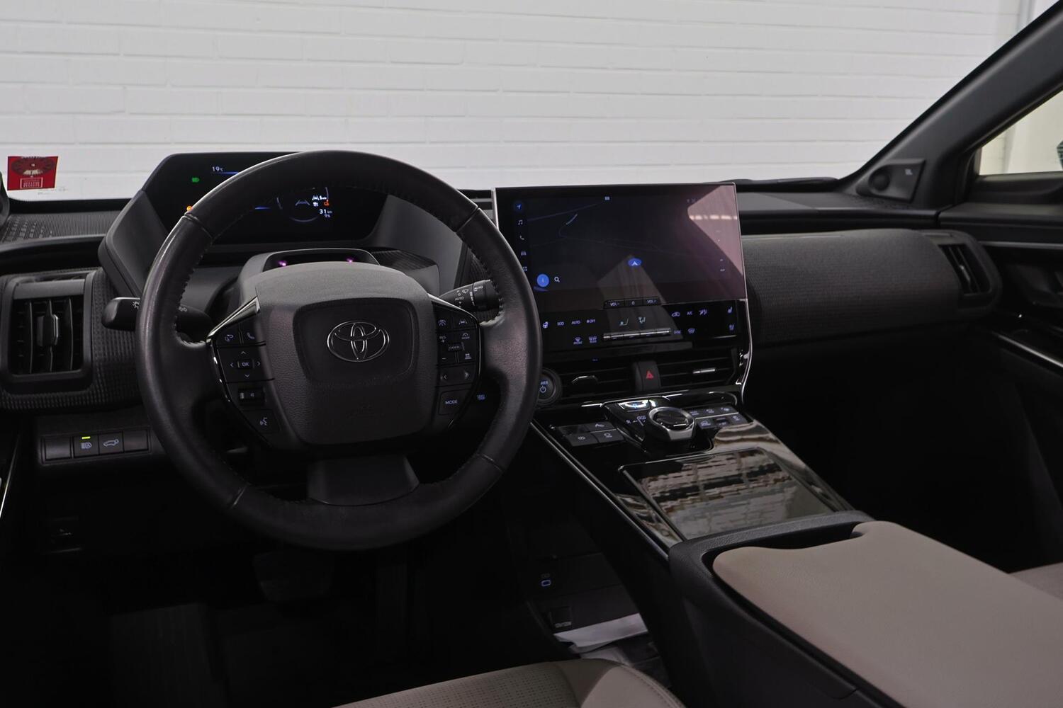 Toyota bZ4X vaihtoauto