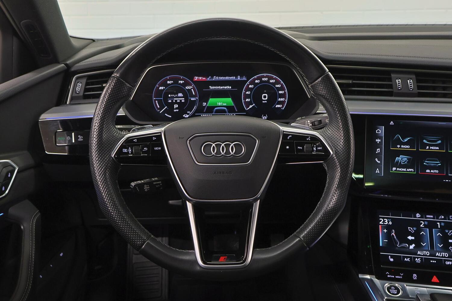 Audi e-tron vaihtoauto