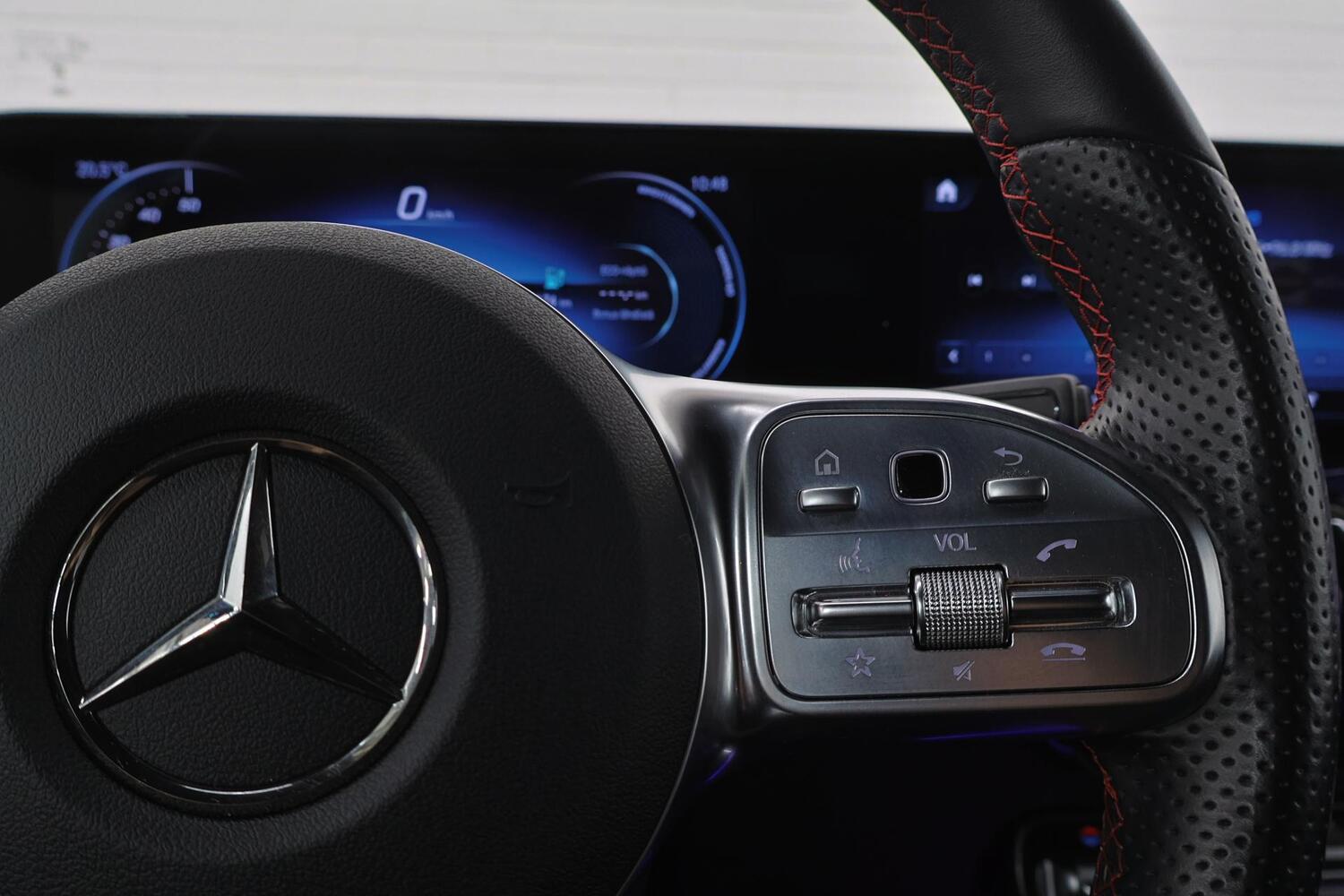 Mercedes-Benz EQB vaihtoauto