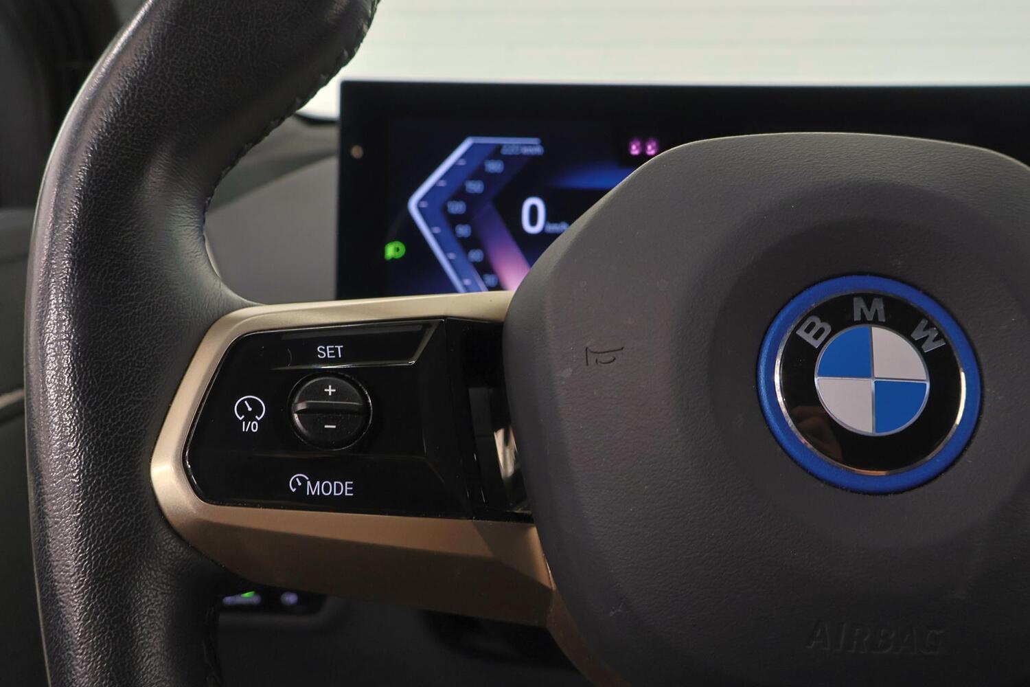 BMW iX vaihtoauto